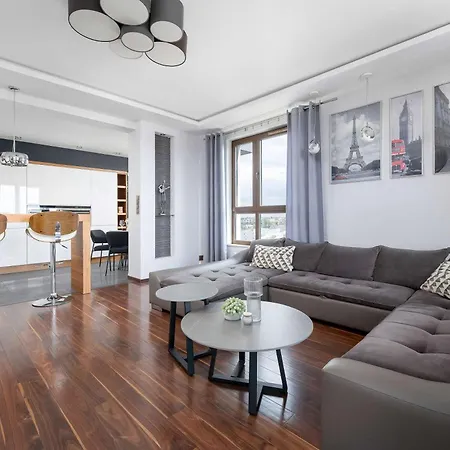 With A River View Near The Old Town By Renters Prestige Διαμέρισμα
