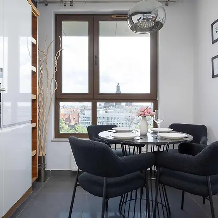 Διαμέρισμα With A River View Near The Old Town By Renters Prestige Βρότσλαβ
